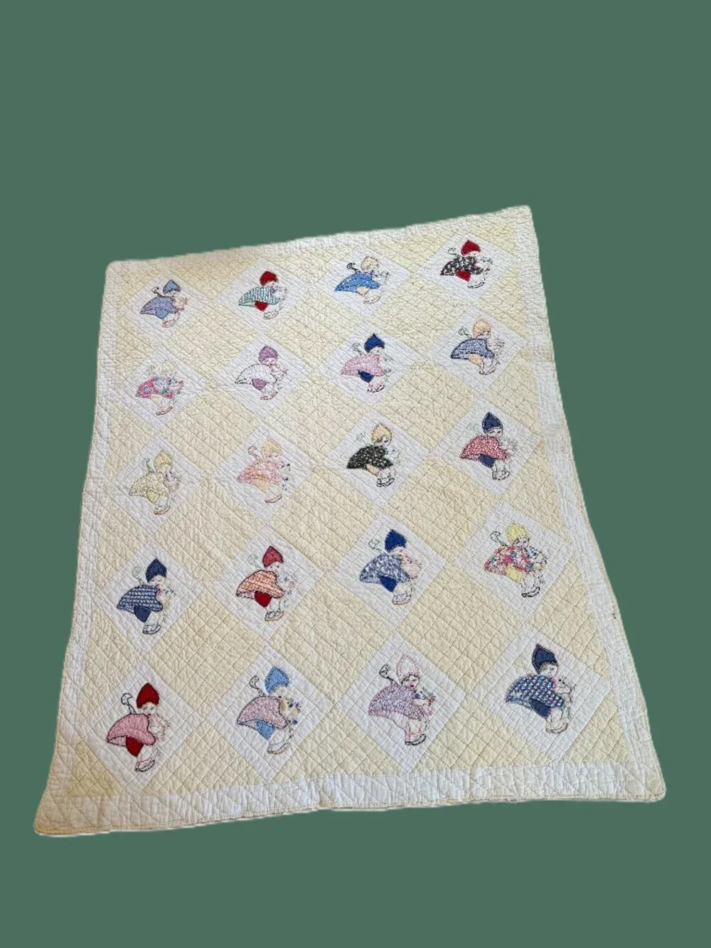 Cheeky Vintage Handmade Sunbonnet Sue Throw Twin Quilt Bloomers Showing Retro